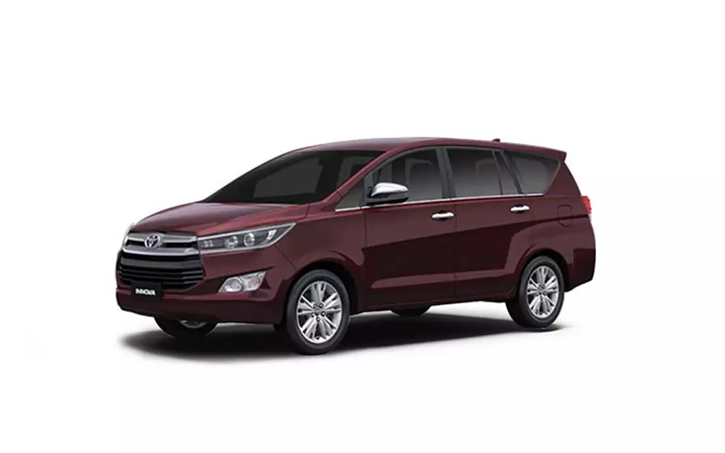  Innova Crysta 